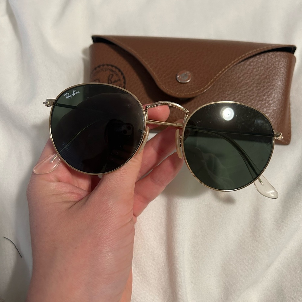 Ray-ban round metal sunglasses